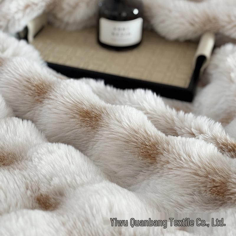 Double-Sided Thickened Tuscan Imitation Rabbit Fur Fleece Blanket for Sofa or Office Nap