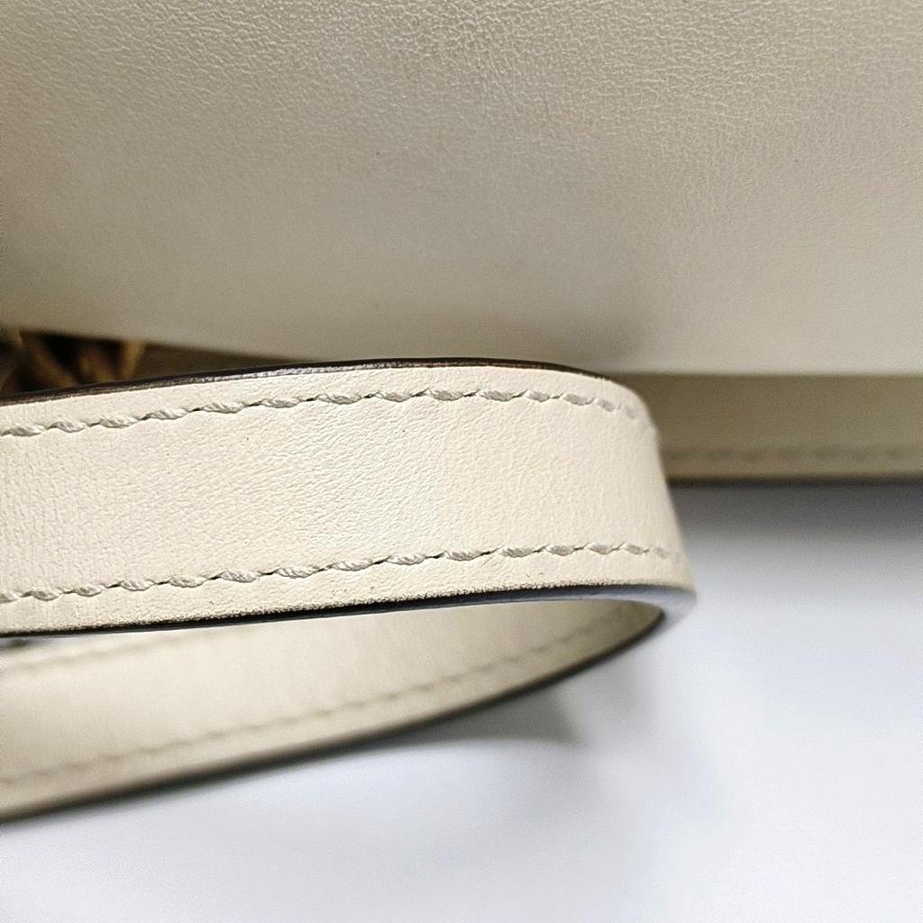[Pre-Owned] Gucci GG Marmont Matelassé Mini Bag 'White' - Good #AX1QVC