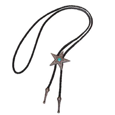 Klassische geflochtene Lederkordel Bolo Krawatte mit Metallstern Türkis Anhänger Westlich Vintage Krawatte Hemdkragen Halskette