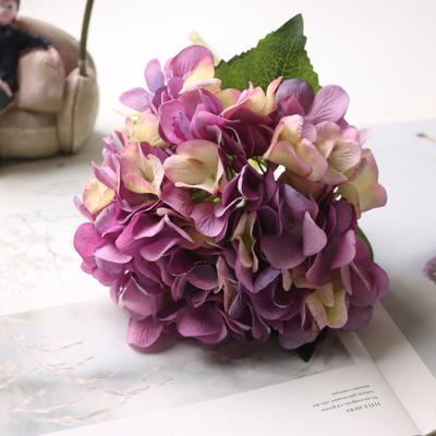 Artificial Flower Realistic Silk Hydrangea Bouquet with Flexible Stems Realistic Color Transitions Soft Pliable Petals Fake Flower Home Wedding Decor