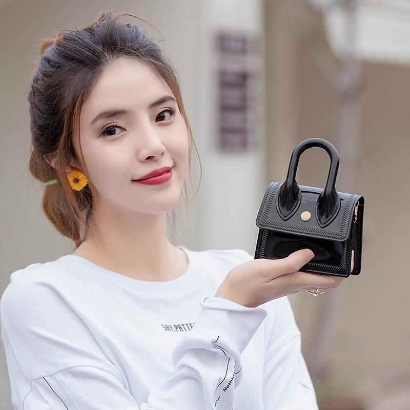 Trendy letná dámska kabelka Jelly Chain 2024 - Štýlová taška Mini Messenger