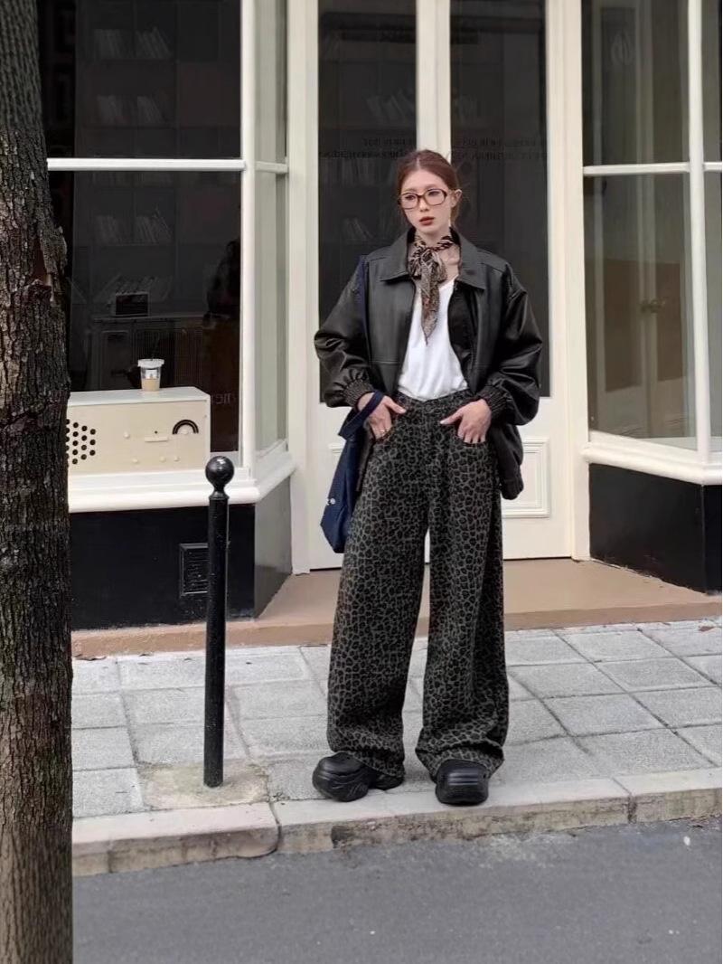 

Unisex Leopard Print Jeans: Washed, Distressed, Straight-Leg for Spring & Autumn – European & American High Street Style XL