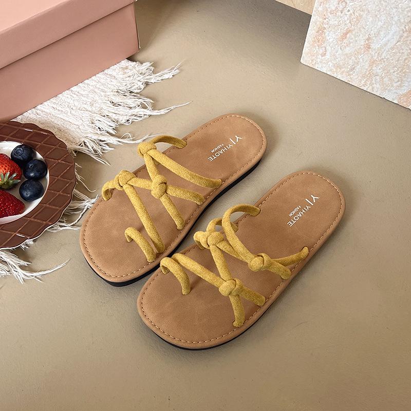 

Spot summer slippers women s non-slip and versatile fashion flat bottom one-word drag Roman style beach cool slippers 40 жёлтый
