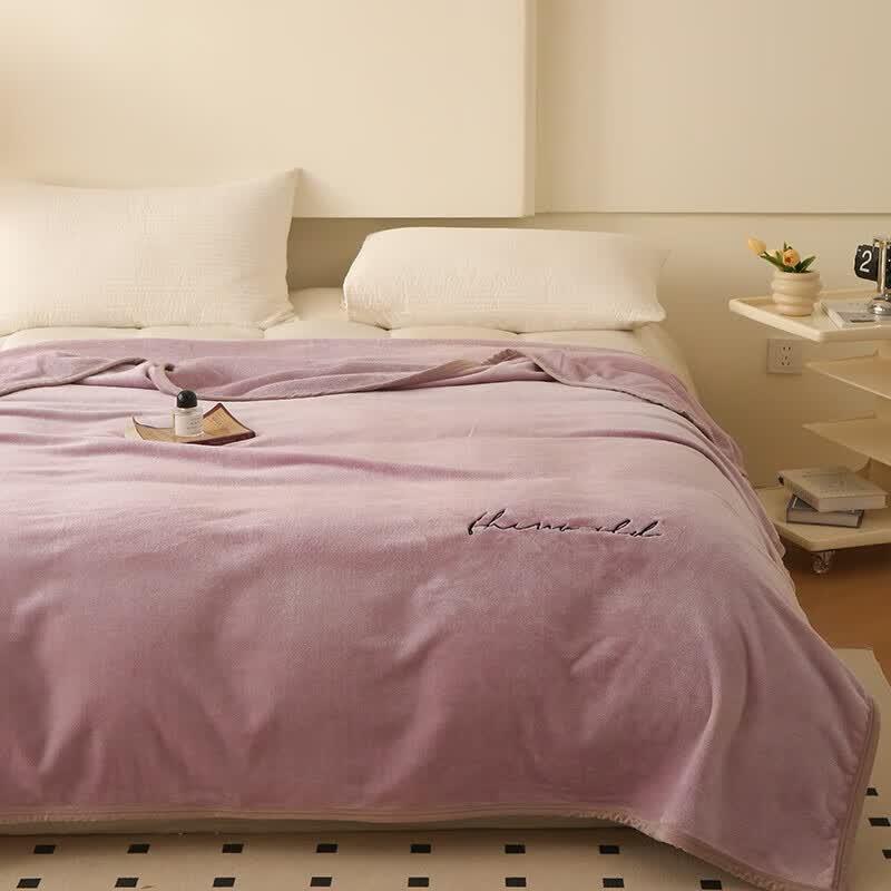 Yuzhaolin bestickte Milchfleece-Decke