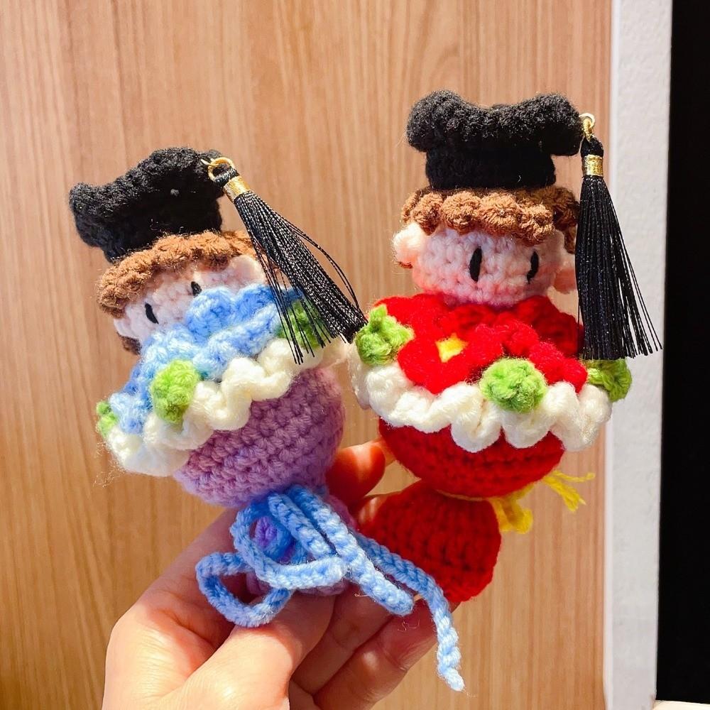 Funny Crochet Bouquet 13cm Doctor Hat Bouquet Doll Handmade Knitted Figures  Graduation Gift