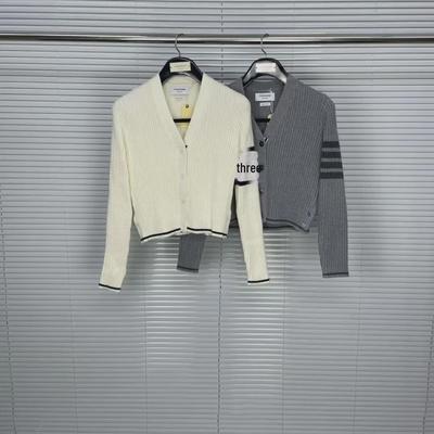Wollstrickjacke im White Deer Style - Herbst/Winter Lässig & Vielseitig