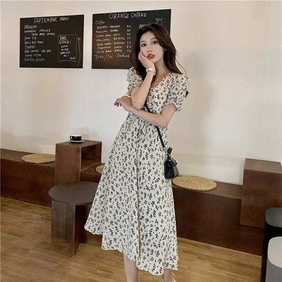 Summer Floral Temperament Skirt, Medium Length Short Sleeved French Fresh and Sweet Dress, Fairy Dress, Fashionable Women's Clothing