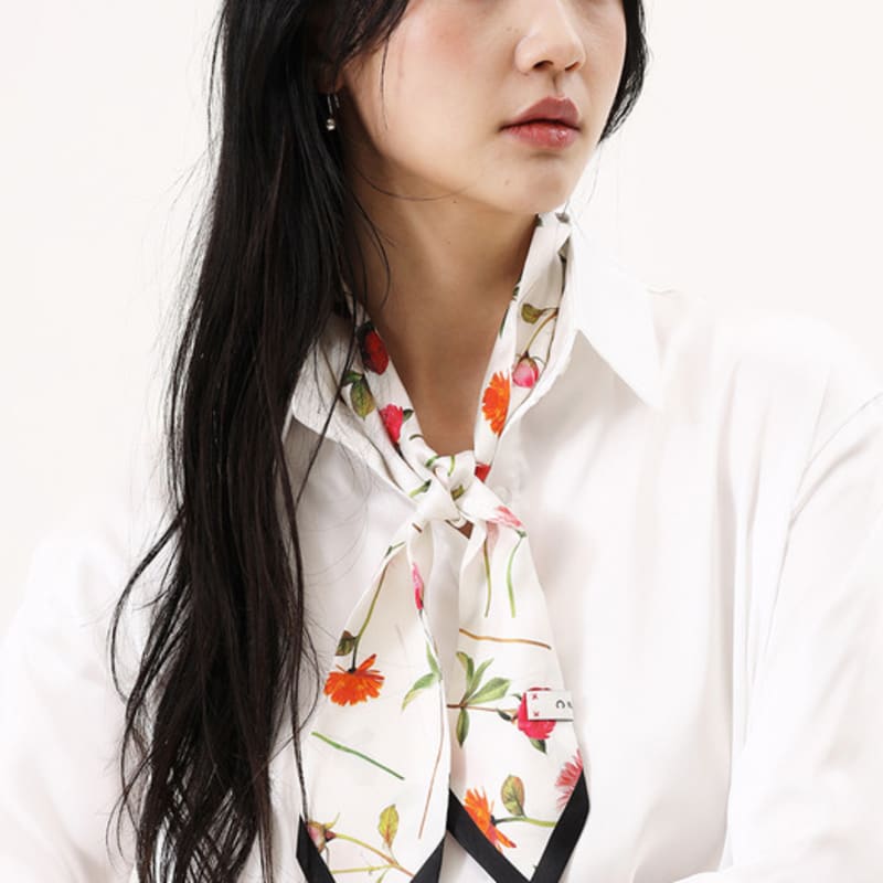 ONSZ White Floral Silk Twilly Scarf