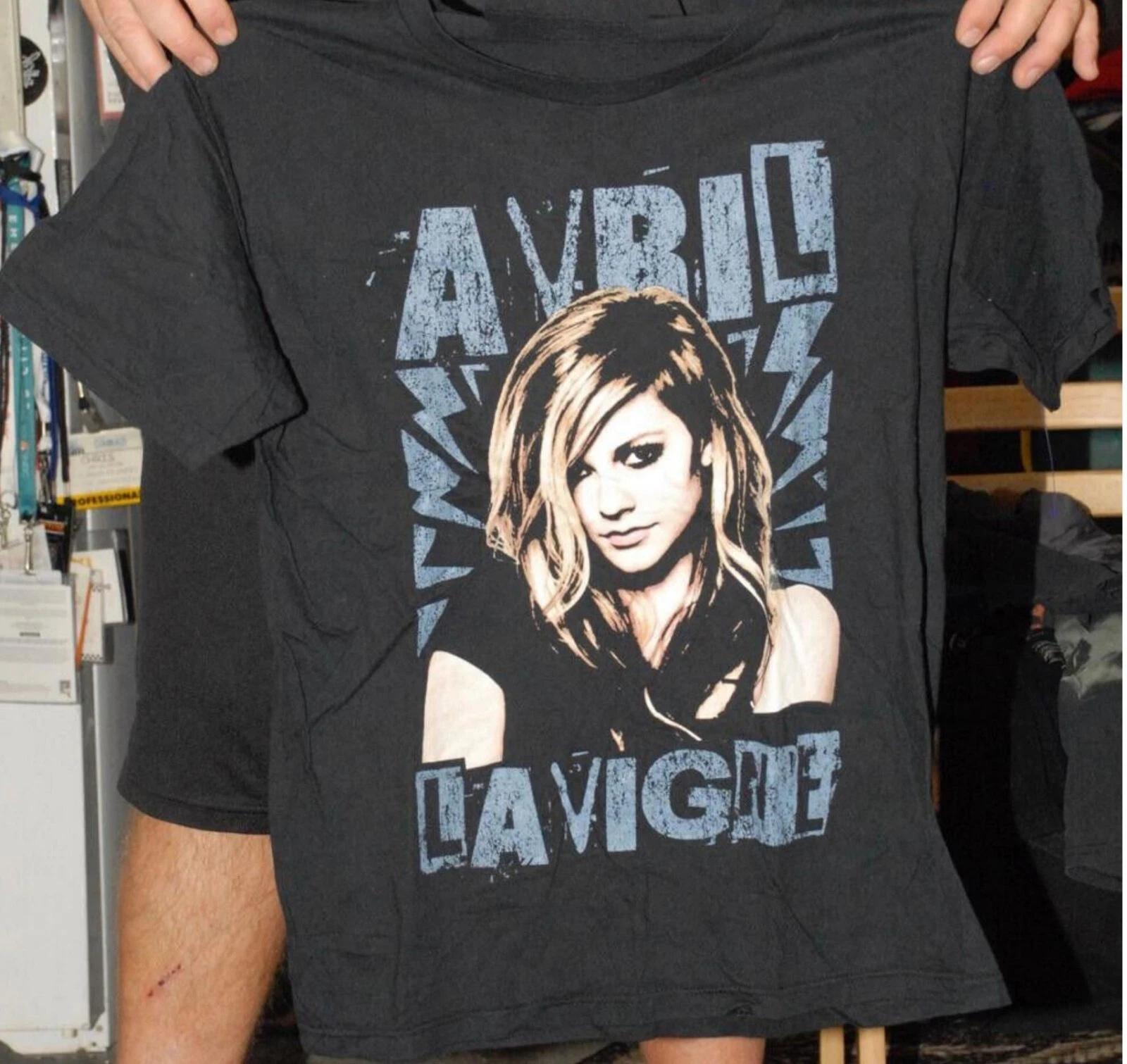 

Rare Avril Lavigne The Black Star TOUR Cotton Black Men T-Shirt 4XL