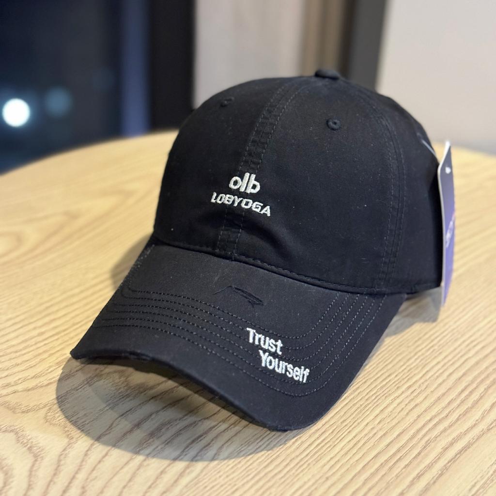 Vintage American street style simple embroidered soft-top baseball cap with deep fit for large head sizes, unisex sun protection cap
