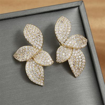 Orecchini a Foglia Luminosi Micro-incastonati in Zirconi di Lusso per Donna Squisiti Orecchini Simmetrici in Zirconia Cubica AAA Matrimonio Zircone