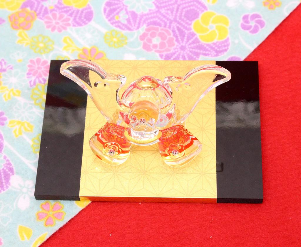 Craftsman House Day Yuu Glass Kabuto Helmet Ornament Boys' (Red)