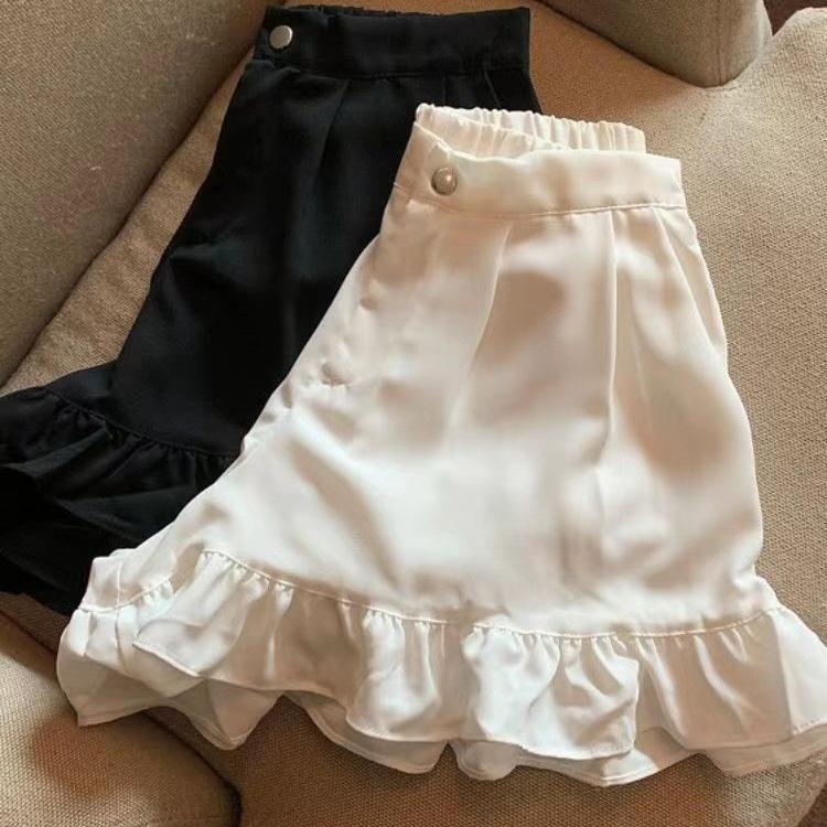 Summer Ruffle Shorts - High Waist Slim Fit, Wide-Leg Design for Plus Size Women