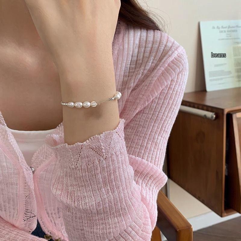 Korean Fashion Pearl & Silver Bracelet: Elegant Design for Women, Perfect for Girlfriends & Best Friends