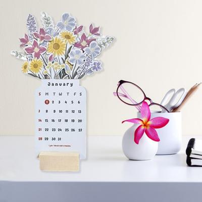 Calendrier de bureau à fleurs fleuries 2024 avec base en bois Type de carte 12 mois de janvier à décembre 2024 Calendrier de bureau mensuel pour la maison, le bureau et l'école Décoration
