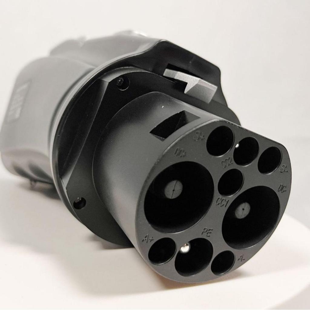 European Standard CCS2 to GBt Vehicle Charging Adapter