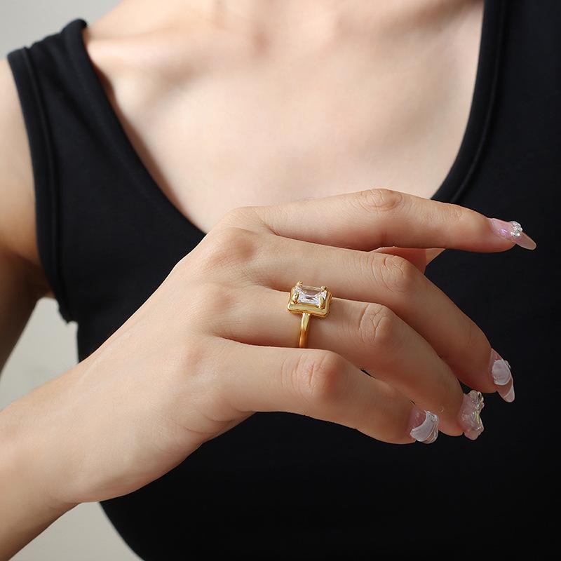 Shiny Clear Zircon Rings For Women 18K Gold Plated Waterproof No Tarnish Women's Copper Ring Fashion Girls Finger Ring Zircon