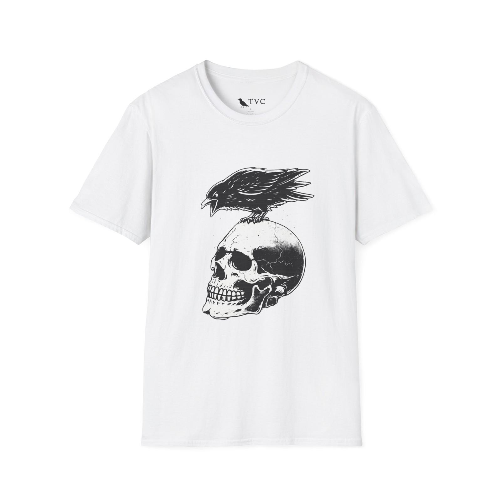Raven Perched on Skull T-Shirt | Gothic Skull Illustration S разноцветный