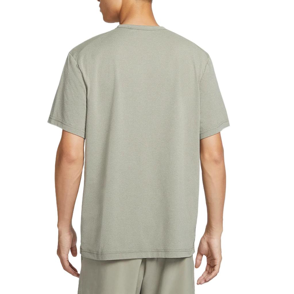 New Nike Dri FitHYVERSE T Shirt Men's Light Army Green DV9840-320