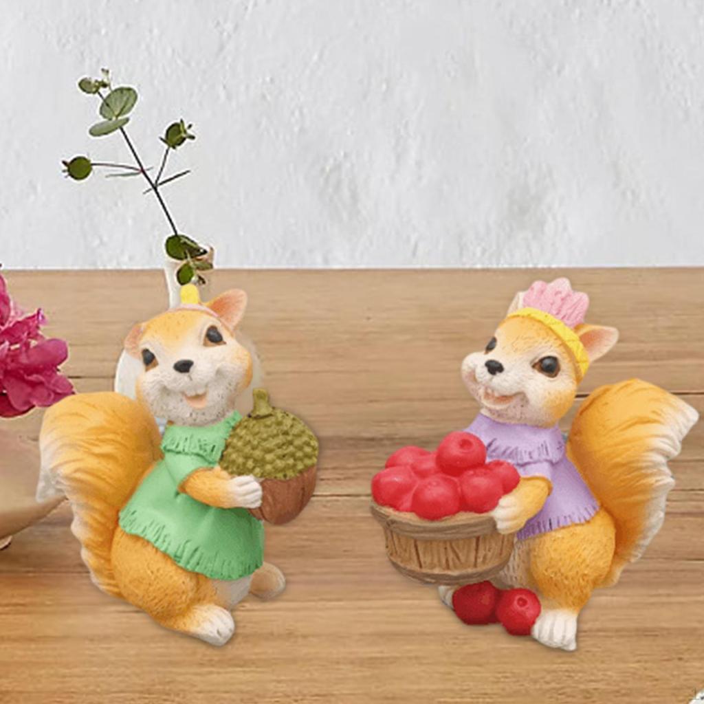 2 Pieces Squirrel Figurines Animal Statue Ornaments Sculpture for Office Cabinet