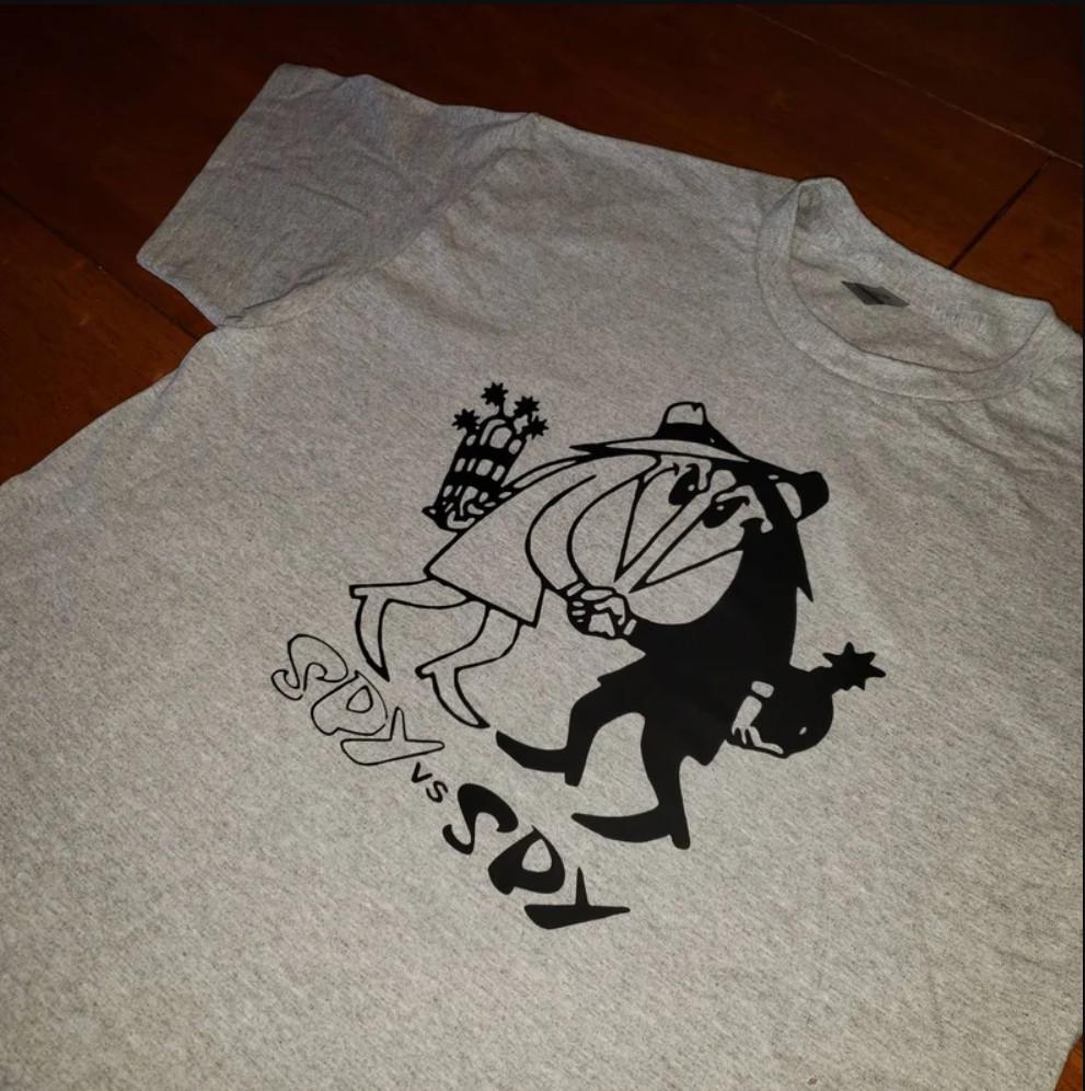 HOT Shirt Tops Tees Men's Women's Spy Vs Spy Cartoon T-Shirt Tops Tees Men's Women's Grey Unisex Tee All Sizes S To 4XL