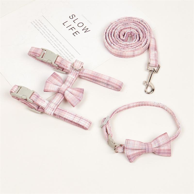 

Plaid Bowknot Pet Leash Set: Harness, Collar, and Leash for Cat and Dog Outings S (3-8 lbs)