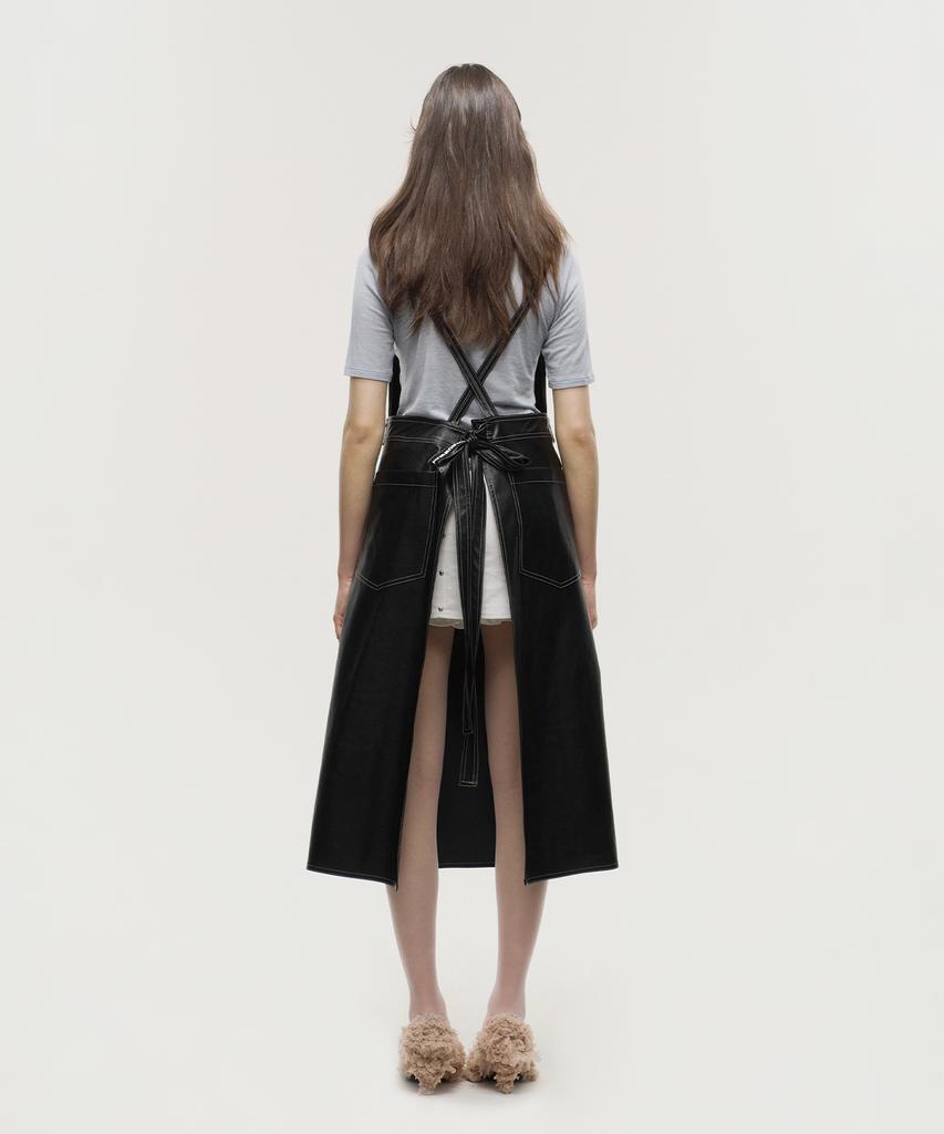 Eipeuleonwei Rune Apron Black