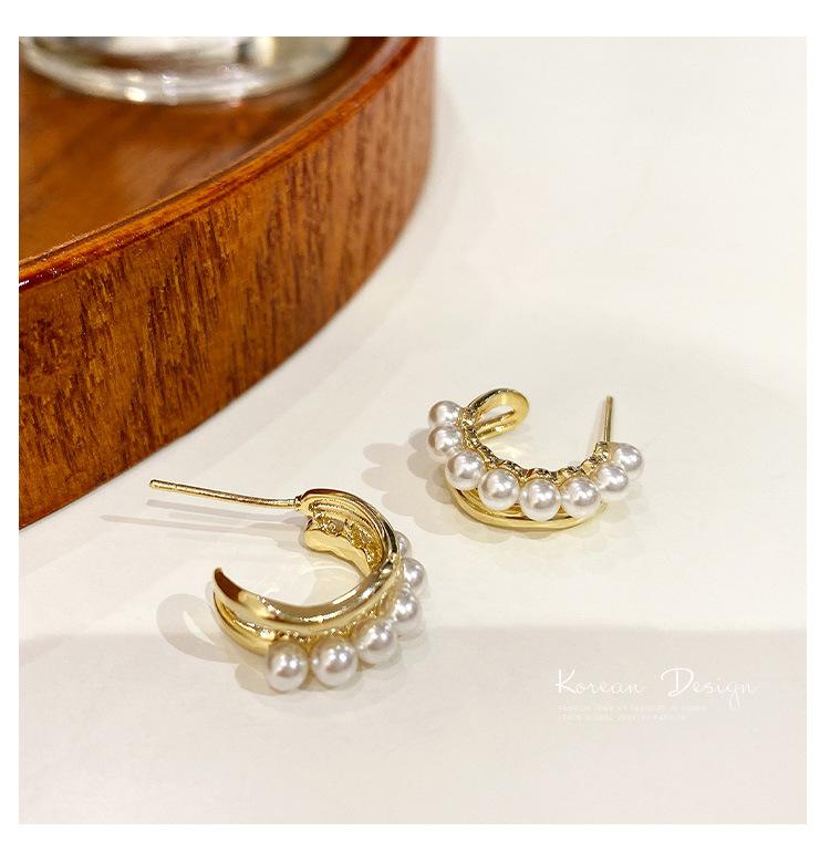 Korean Style Pearl Hoop Earrings: Silver Needle Studs for Women - Luxurious Autumn/Winter Bridal Jewelry with High-End Appeal.