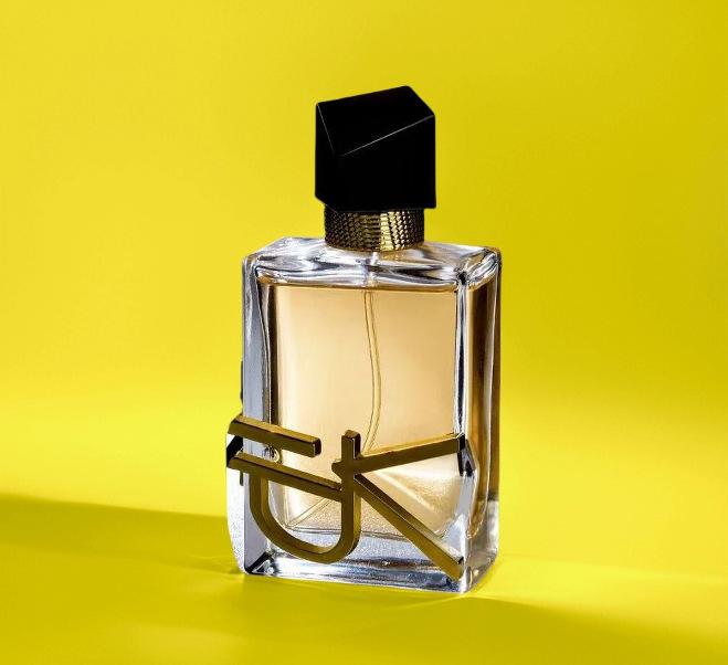 Юго-Восточная Азия Ближний Восток Оригинальный Классический Известный Без Отдушек Вода Женский Парфюм Стойкий Легкий Аромат Свежий Парфюм 50ml