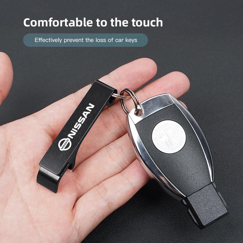 CBKSJY1 2-in-1 Car Keychain Portable Beer Bottle Opener Party Gift For Nissan Sylphy N7 Qashqai J11 Teana Note Navara Juke Tiida X-trail