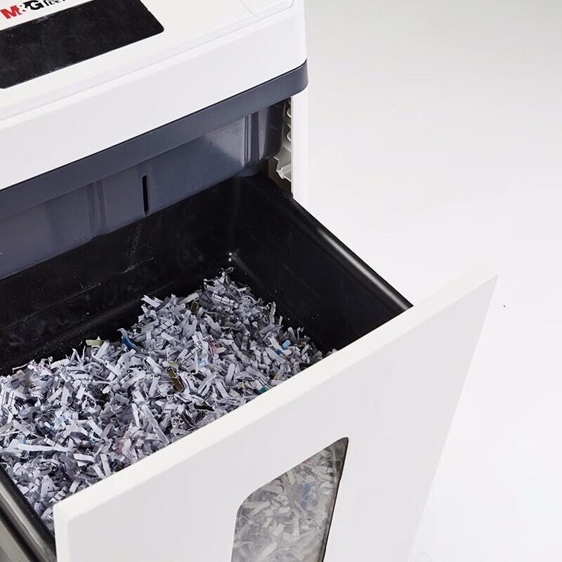 M&G AEQ96704 P-5 High-Security Paper Shredder CN plug (adapter included)