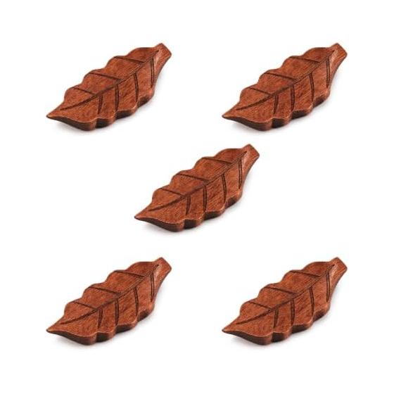 Annhua 5-Piece Wooden Chopstick Rests, Japanese Style Leaf Shape Natural Wood Chopstick Holders, Cute & Elegant Chopstick Rests for Cafes,