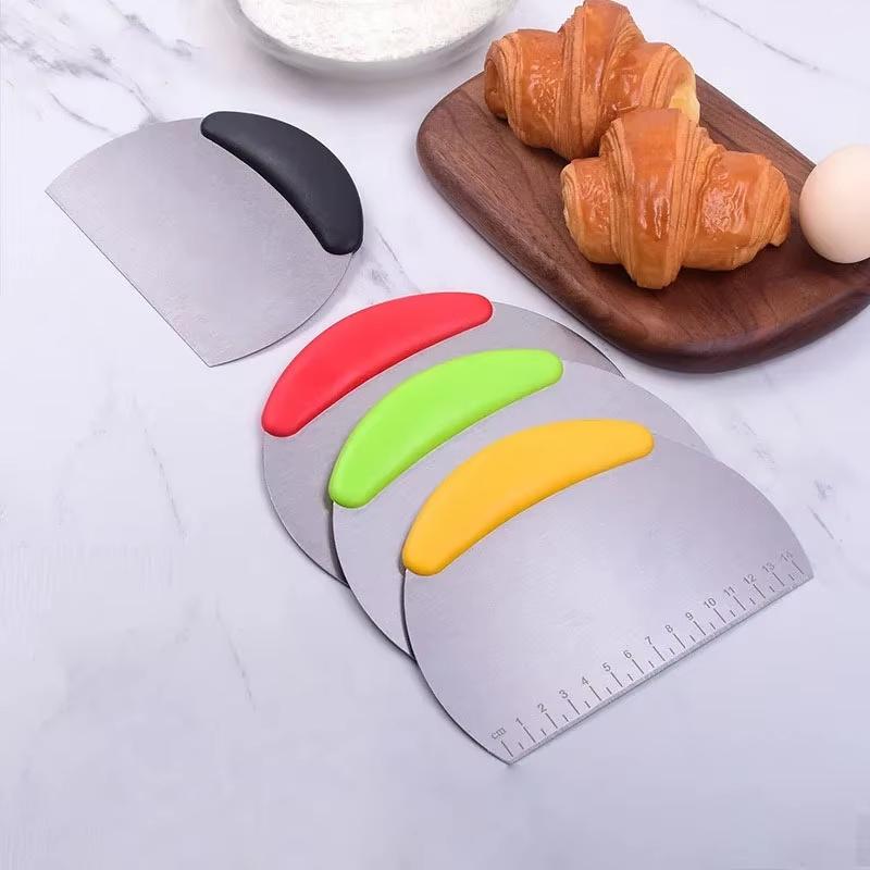 Cortador de Pastelería de Acero Inoxidable Rascador de Masa de Harina Picador Escala Cortador de Masa para Pizza Mango Cómodo Herramientas de Cocina para Hornear