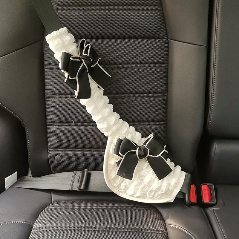 2PCS Cute Cartoon Bow Cloud Car Seat Belt Cover For Children Auto Seatbelt Adjuster Cases Shoulder Pad Protector Car Accessories