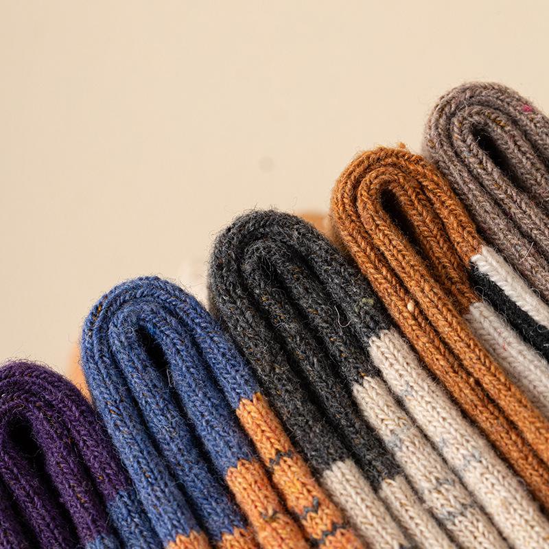 5 Pairs of Female Cute Cartoon Dot Yarn Cat Thick Warm Tube Socks