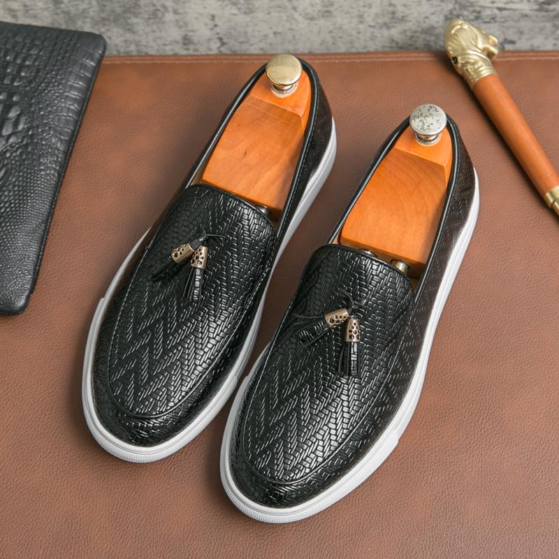 Fashion New Men Slip On Tassels Loafter Men's Knit Pattern Leather Shoes Male Walking Sneakers Tenis Masculino Zapatos Hombre