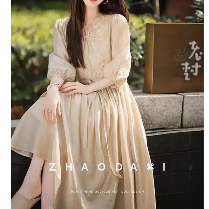 Summer New Solid Color Maxi Dress Women V-neck Three Quarter Fashion Dresses Elegant Embroidered Patchwork Lacing Chic Vestidos