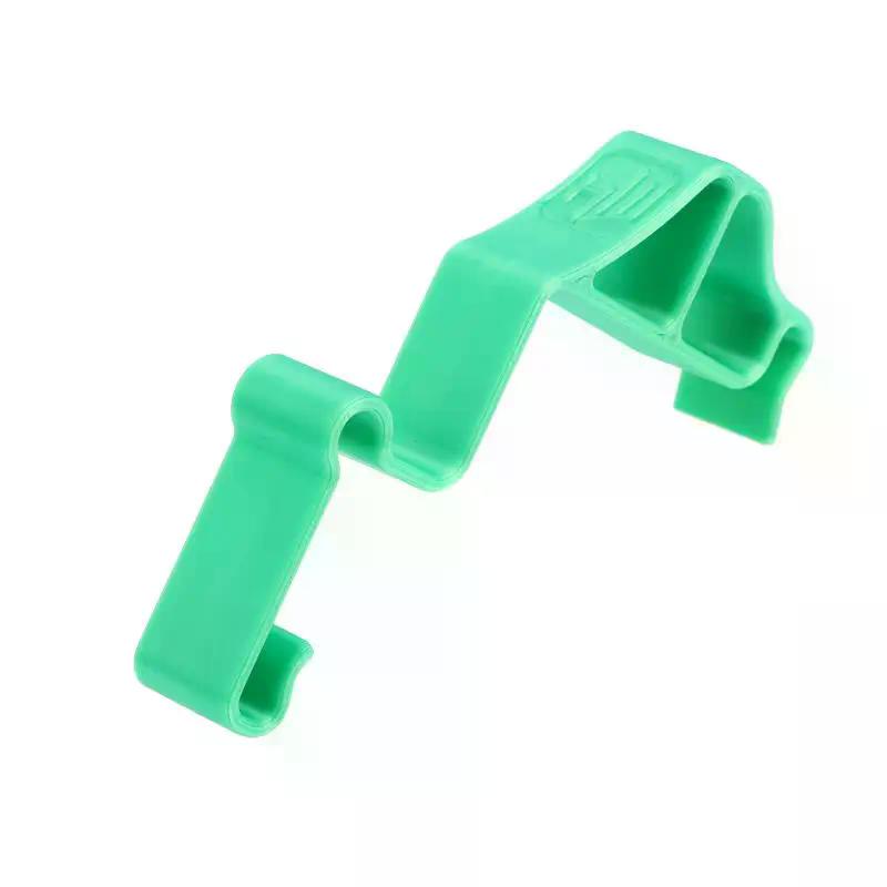 Ventilation Clip For Trash Bins With Lids Designed To Improve Outdoor Bin Freshness And Reduce Smelly Conditions
