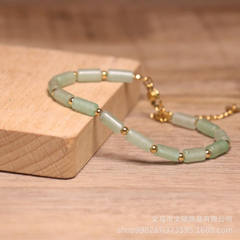 Bracciale con Perle Cilindriche di Avventurina Verde – Gioiello Delicato con Accenti Dorati, Regalo Fortuna Prosperità per Donne