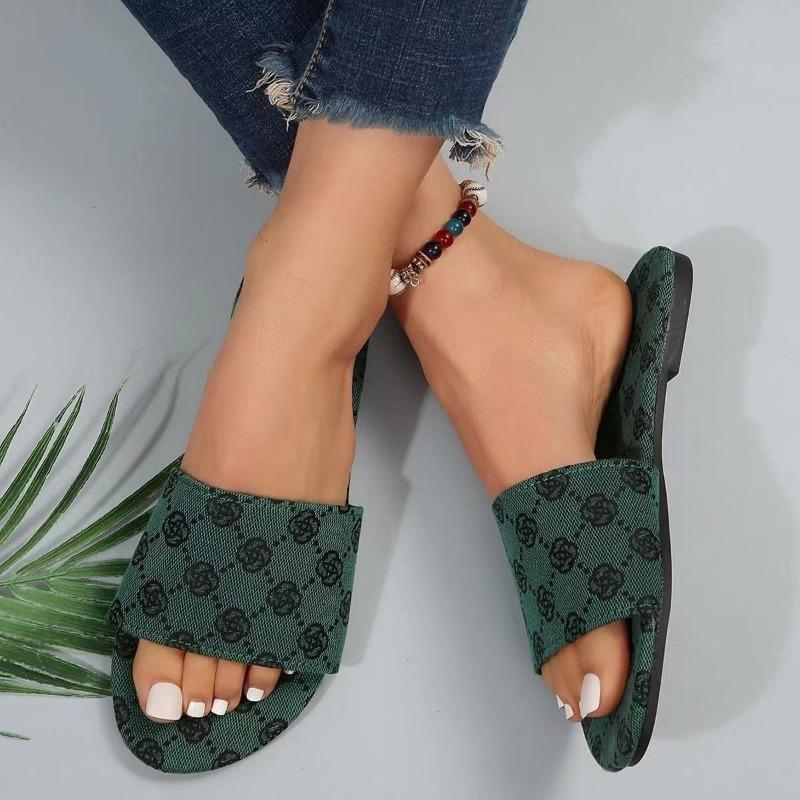 Cross-border Large-size Flat-bottomed Slippers Women's Summer Foreign Trade Fashion New Outer Wear One-word Belt Sandals Women