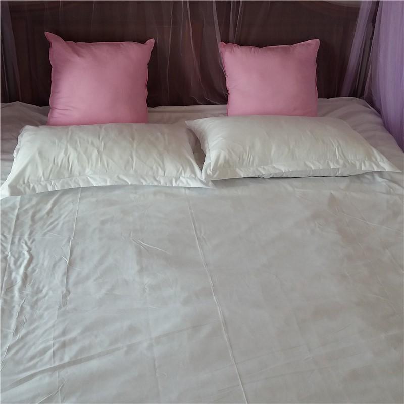 Hotel-Grade White Polyester Cotton 3-Piece Fitted Sheet Bedding Set for Inn or Homestay