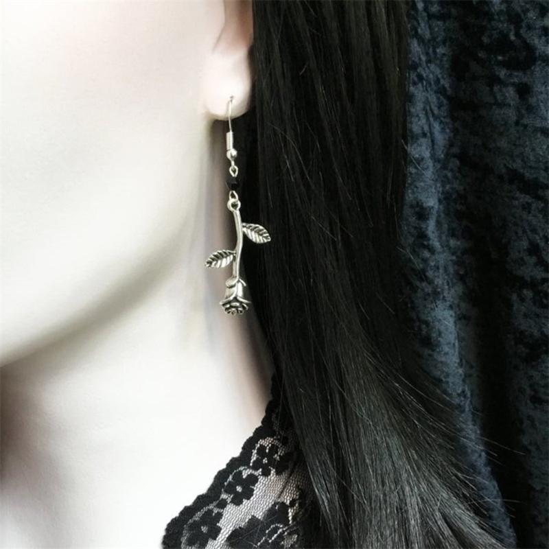 1 Pair Gothic Rose Earrings Round Bead Black Gem Pendant Rose Earrings Punk Jewelry for Women Girls Ladies Accessories