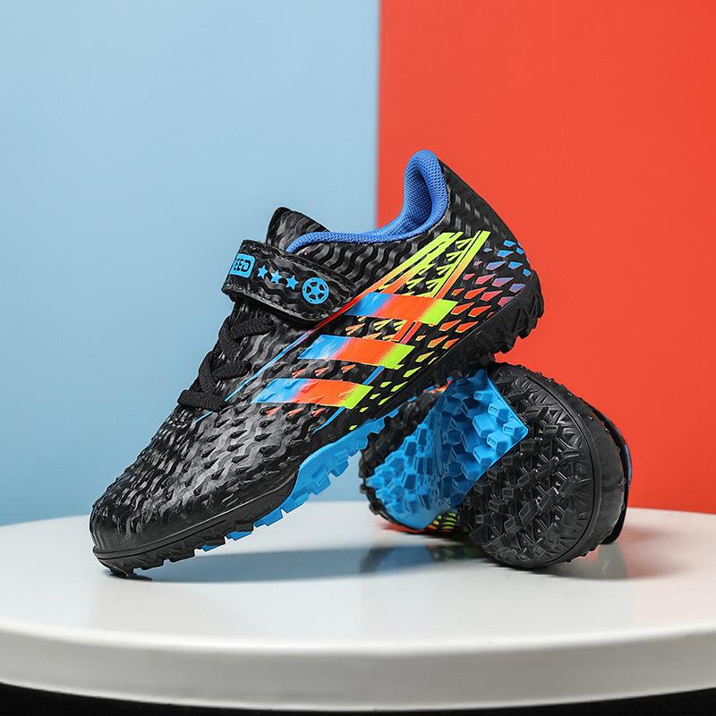 2025 children's Velcro football shoes boys and girls game broken nails primary and secondary school students free lace-up professional training shoes