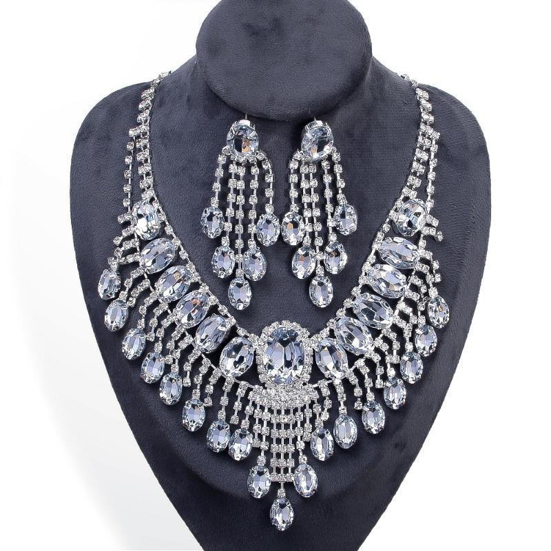 

Темпераментный набор украшений с кисточками, Высококлассная цепочка на ключицу со стразами, Простые серьги, Ювелирный набор серебряный