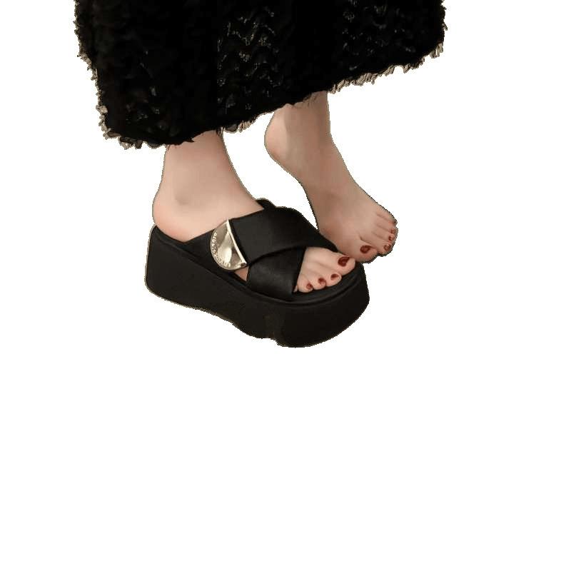 8Cm thick-soled cool slippers women's summer wear 2025 new small muffin soft-soled heightening sandals