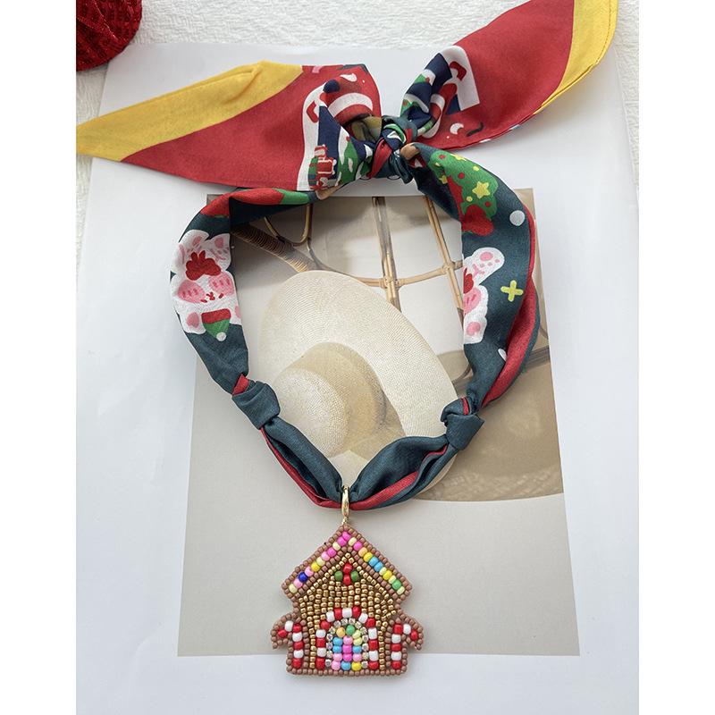 

Festive Christmas Tree Rice Beads Pendant Necklace