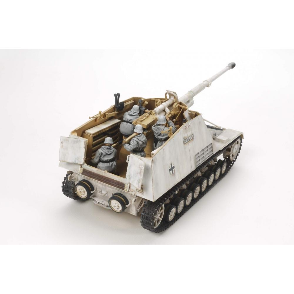 Tamiya 135 Military Miniature Series No.335 German Army Heavy Anti-Tank Self-Propelled Gun Nashorn Plastic Model 35335
