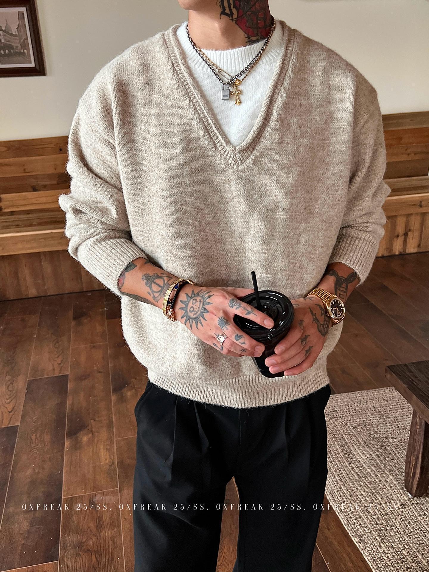 Men s 2025 Autumn/Winter Old Money Style Loose Faux Two-Piece V-Neck Sweater L