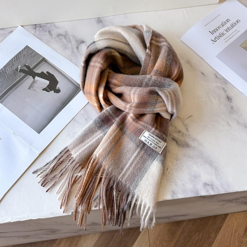 100% Sheep's Wool Scarf, Classic British Style, New Winter Arrival for Men & Women, Warm Neck Warmer