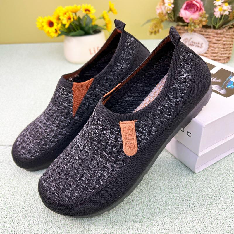 2025 Spring/Autumn Women's Knit Breathable Slip-On Shoes - Soft Sole Lazy & Mom Style